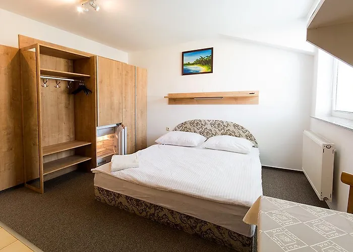 Sustiak Guest house 3*